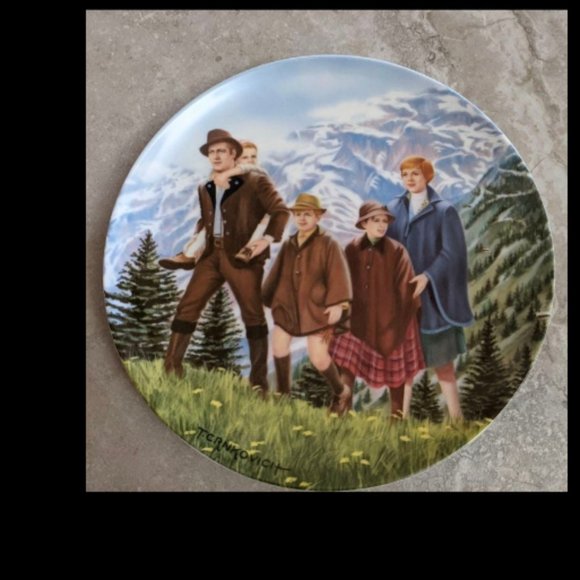 Sound of Music Plate Collection (Missing Plate #7) and Broadway Album - Picture 8 of 16
